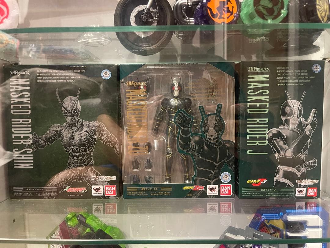 フィギュアーツ　ネオライダーセット