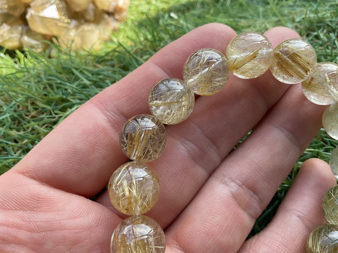 最終価格タイチンルチルクォーツブレスレット約12mm玉内周約16.5cm