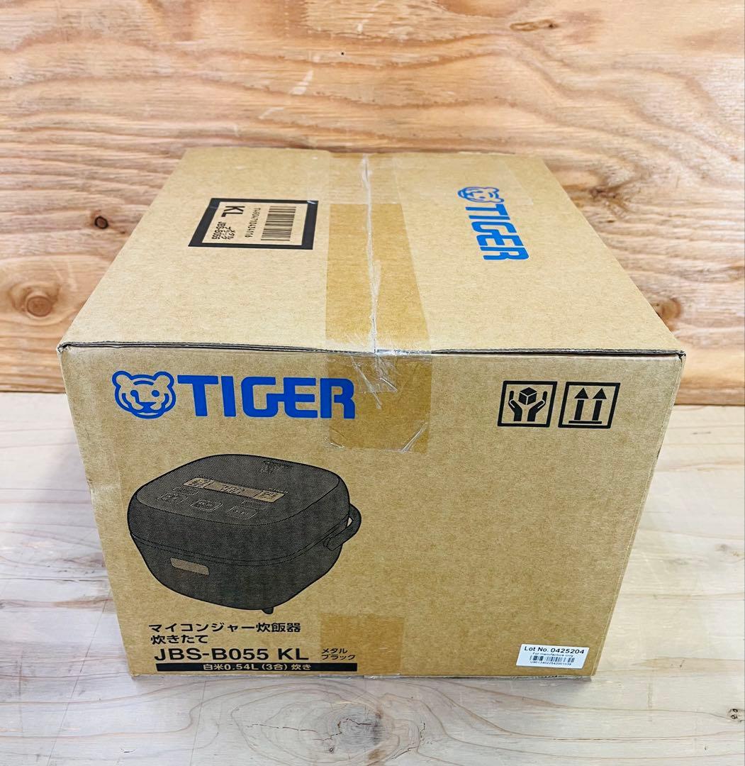 未使用 TIGER マイコンジャー炊飯器 3合炊き JBS-B055 KL