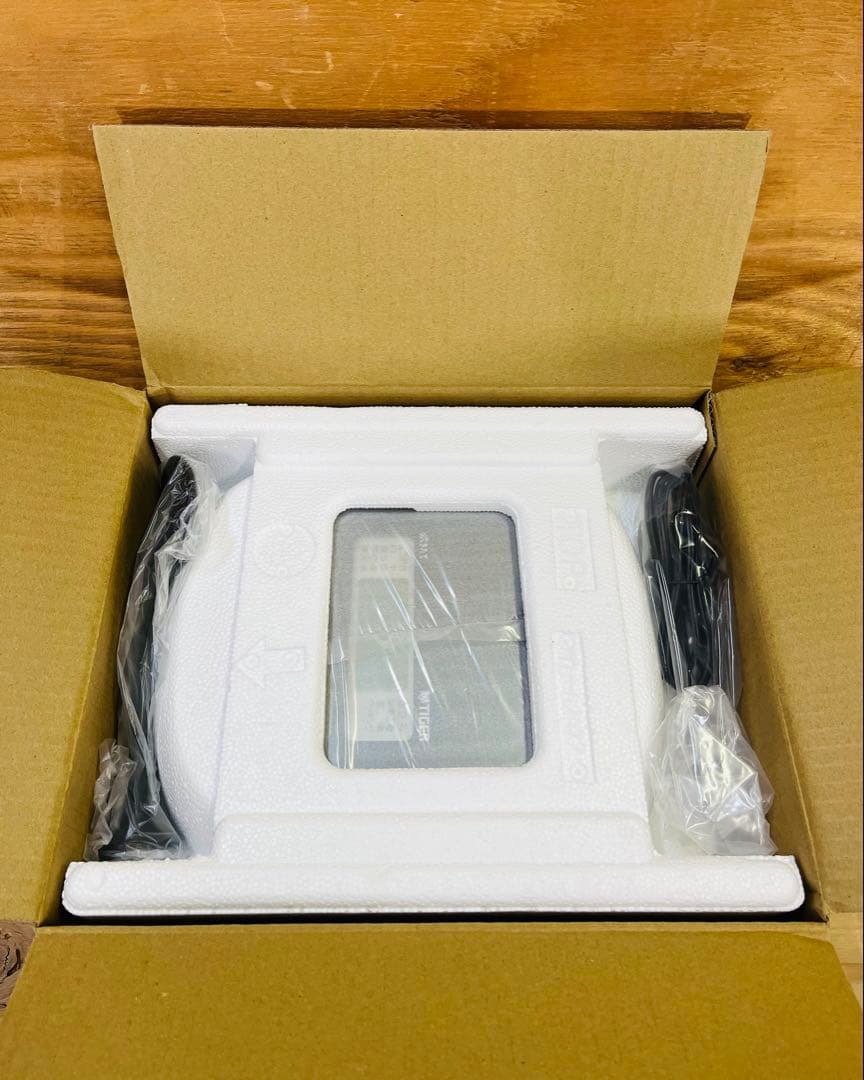 未使用 TIGER マイコンジャー炊飯器 3合炊き JBS-B055 KL