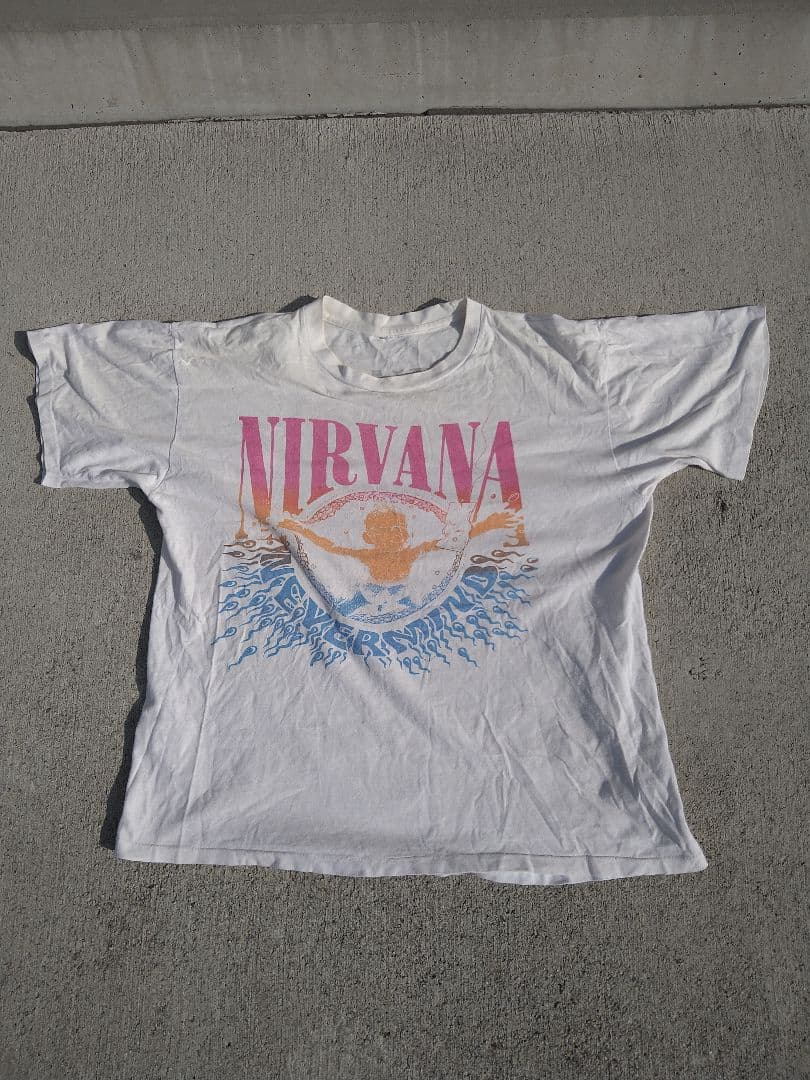 NIRVANA Nevermind Tシャツ