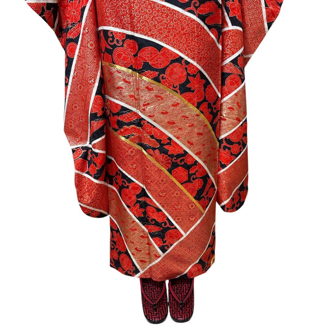 (あ996)赤黒白金 祝い柄の荒波のような斜めストライプ振袖㊗️⑤点セット