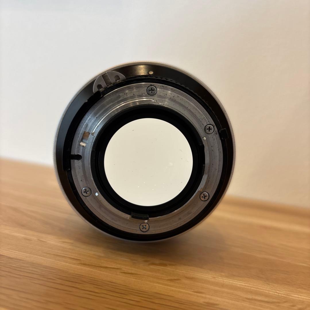 Nikon Nikkor 85mm f/1.4 単焦点レンズ