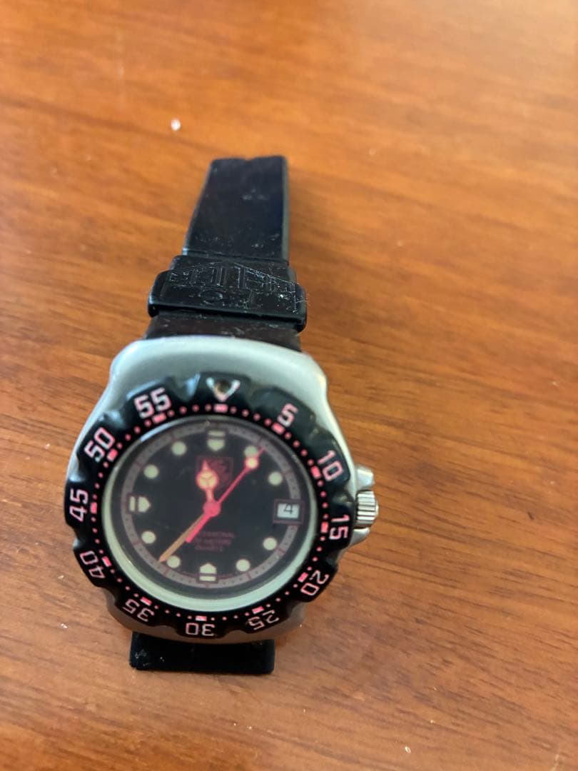 TAGHeuer（タグホイヤー）フォーミュラ1 （ベルト破損）