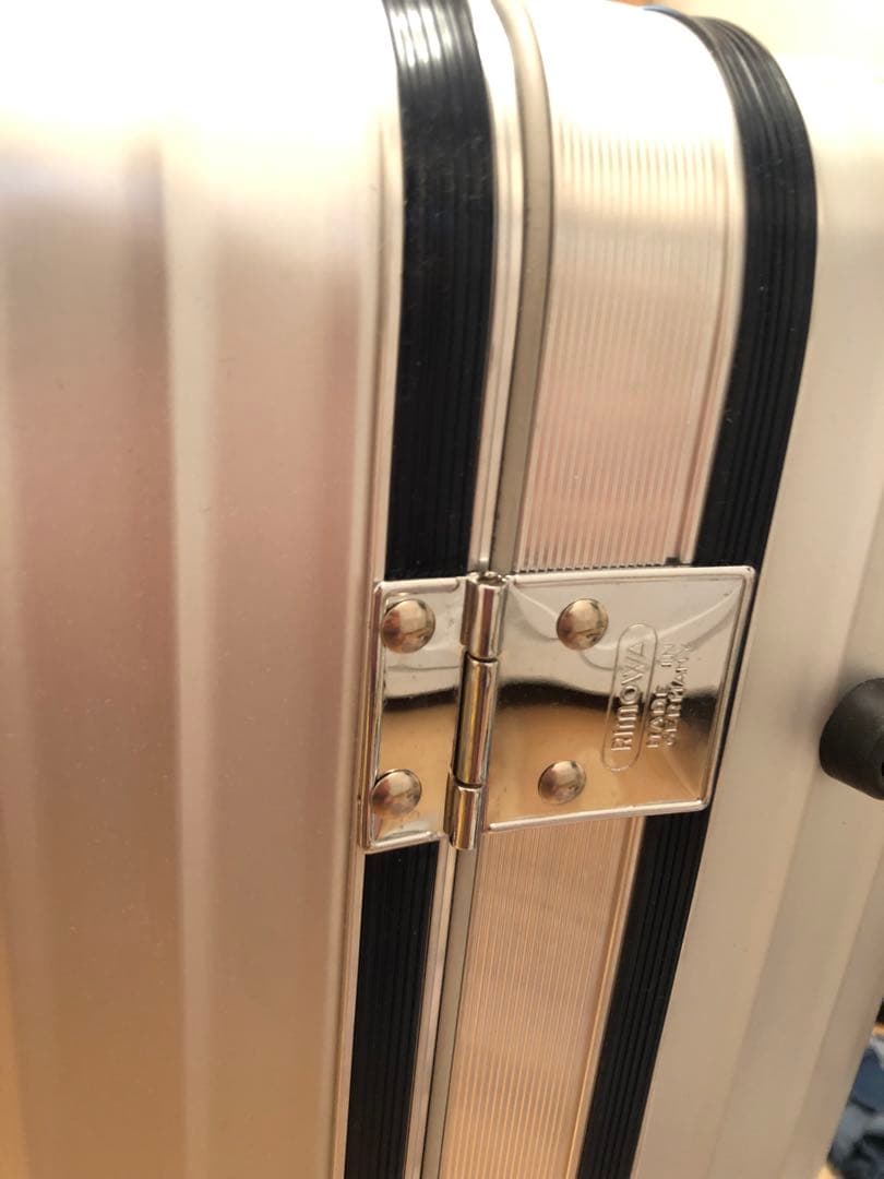 T*a様 RIMOWA リモワ×フォルクスワーゲン　スーツケース　キャリーケース