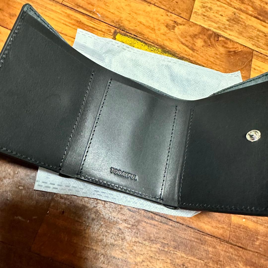 todayful レザーコンパクトウォレット