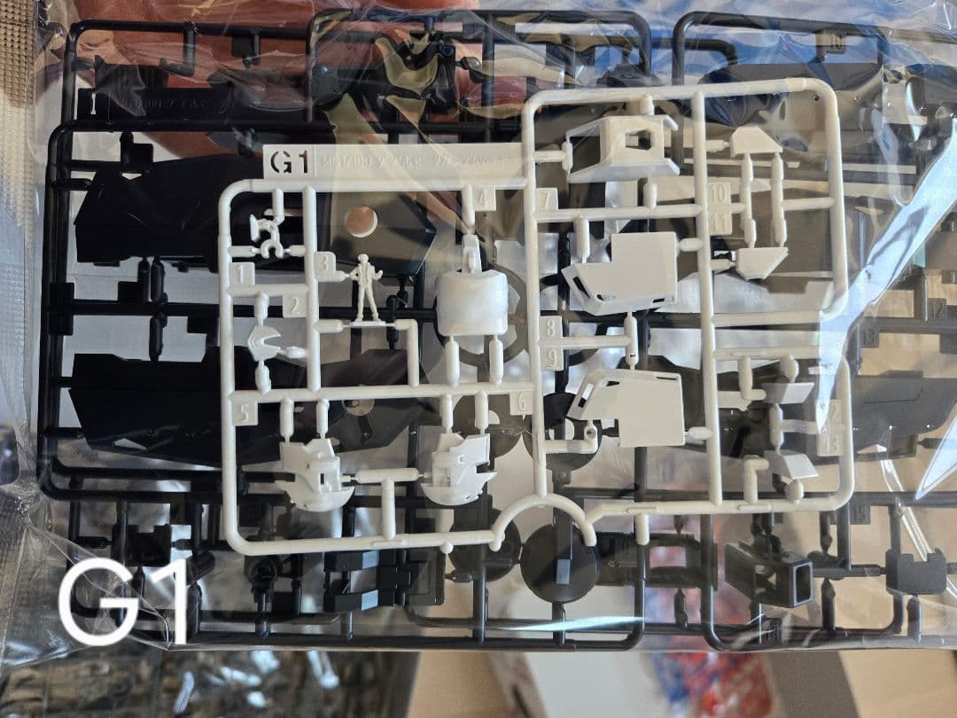 ZZ GUNDAM \"Ver.Ka\" 1/100 プラモデル