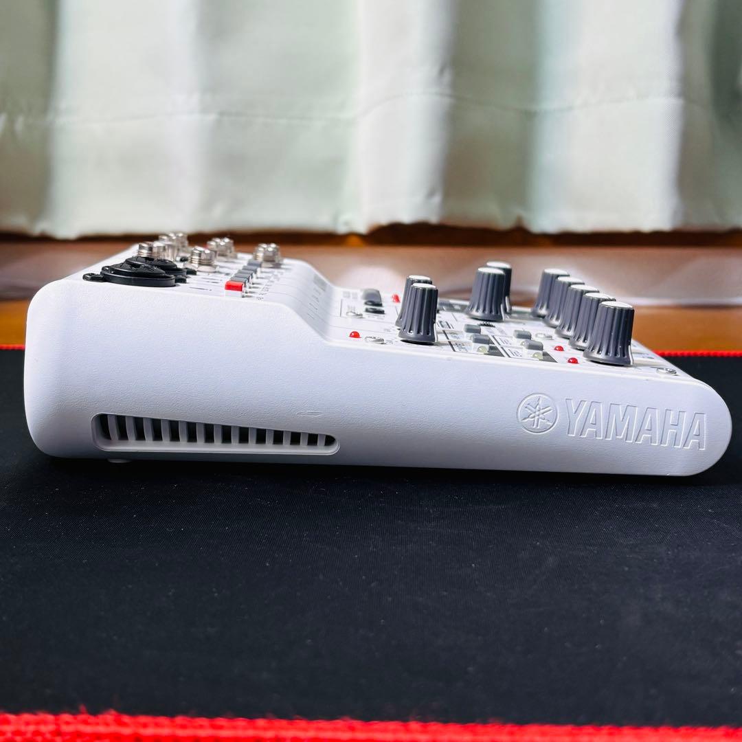 YAMAHA AG06 ミキシングコンソール（オーディオインターフェース）