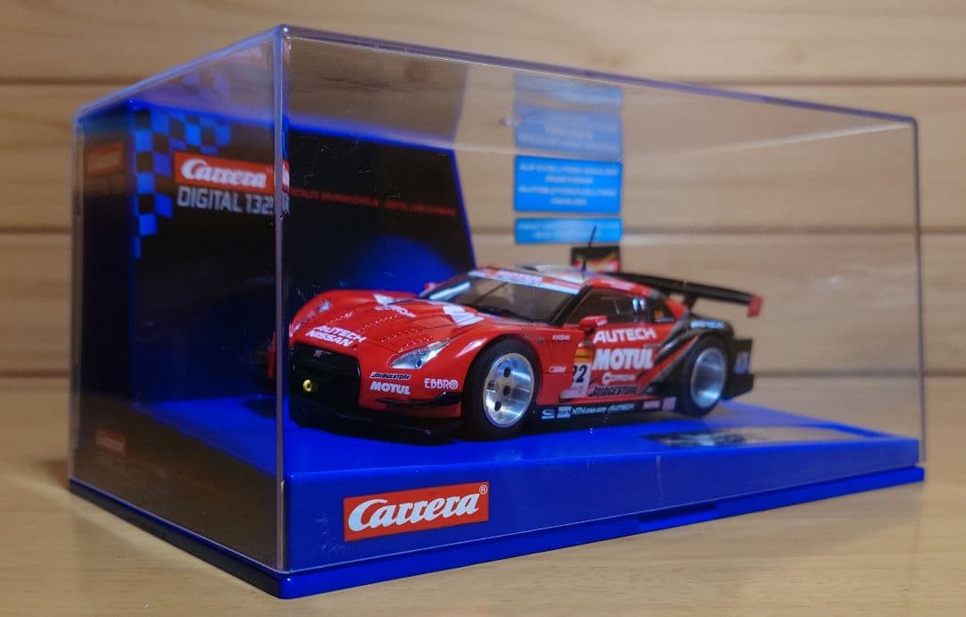 スロットカーカレラ日産GT-R GT500 NISMO MOTUL AUTECH