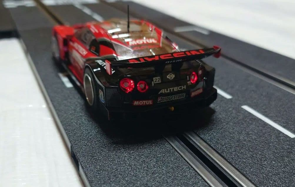 スロットカーカレラ日産GT-R GT500 NISMO MOTUL AUTECH