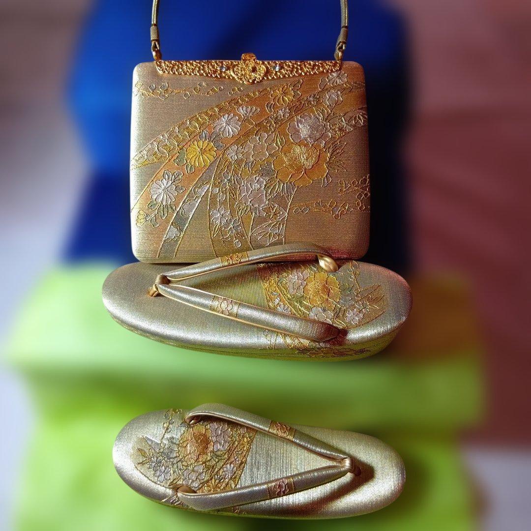伊と忠　金色花柄刺繍和装用バッグと草履セット