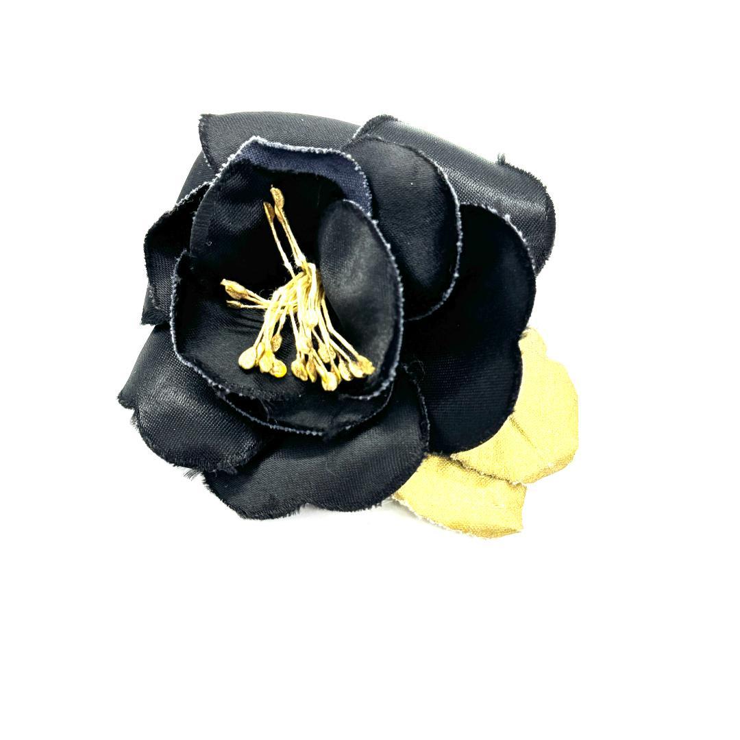 シャネル　カメリア　コサージュ　タグ、箱あり