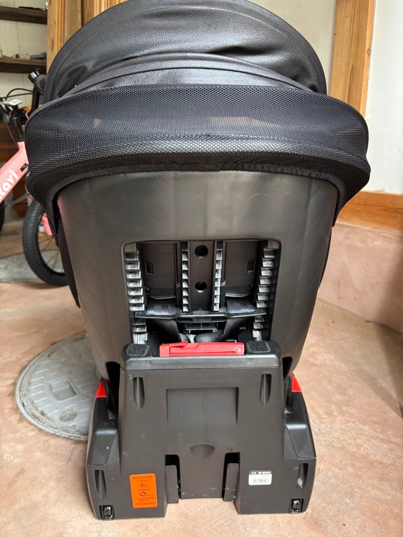 マムズキャリー ターンレジェFIX チャイルドシート 西松屋