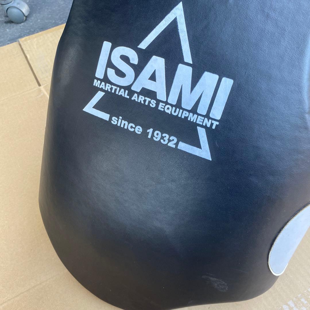 ISAMI キックミット 黒/白