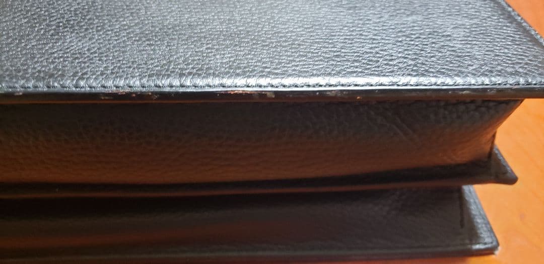 黒 レザー ビジネスバッグ ハンドル付き