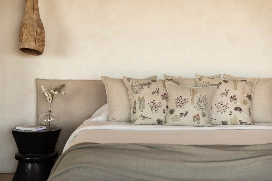 Coral&Tusk クッションカバー/Saguaro Desert Field