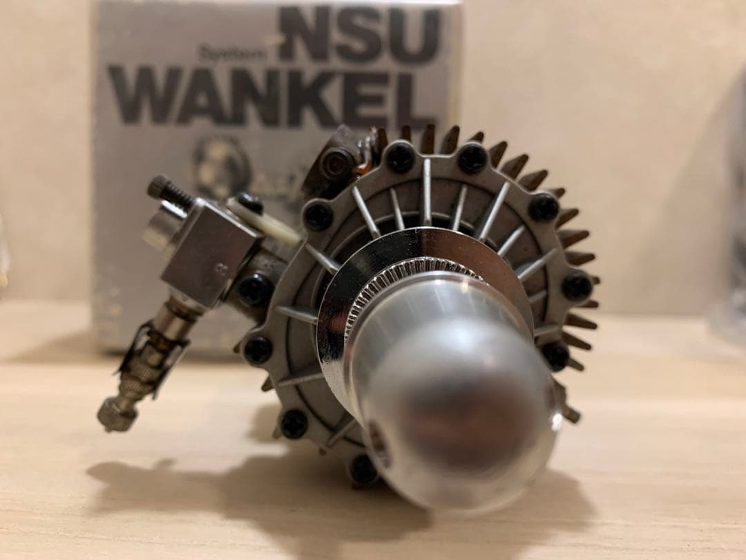 OS NSU WANKEL ロータリーエンジン　模型