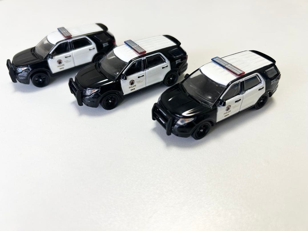 【改造】1/64 グリーンライト LAPD FORD explorer3台セット