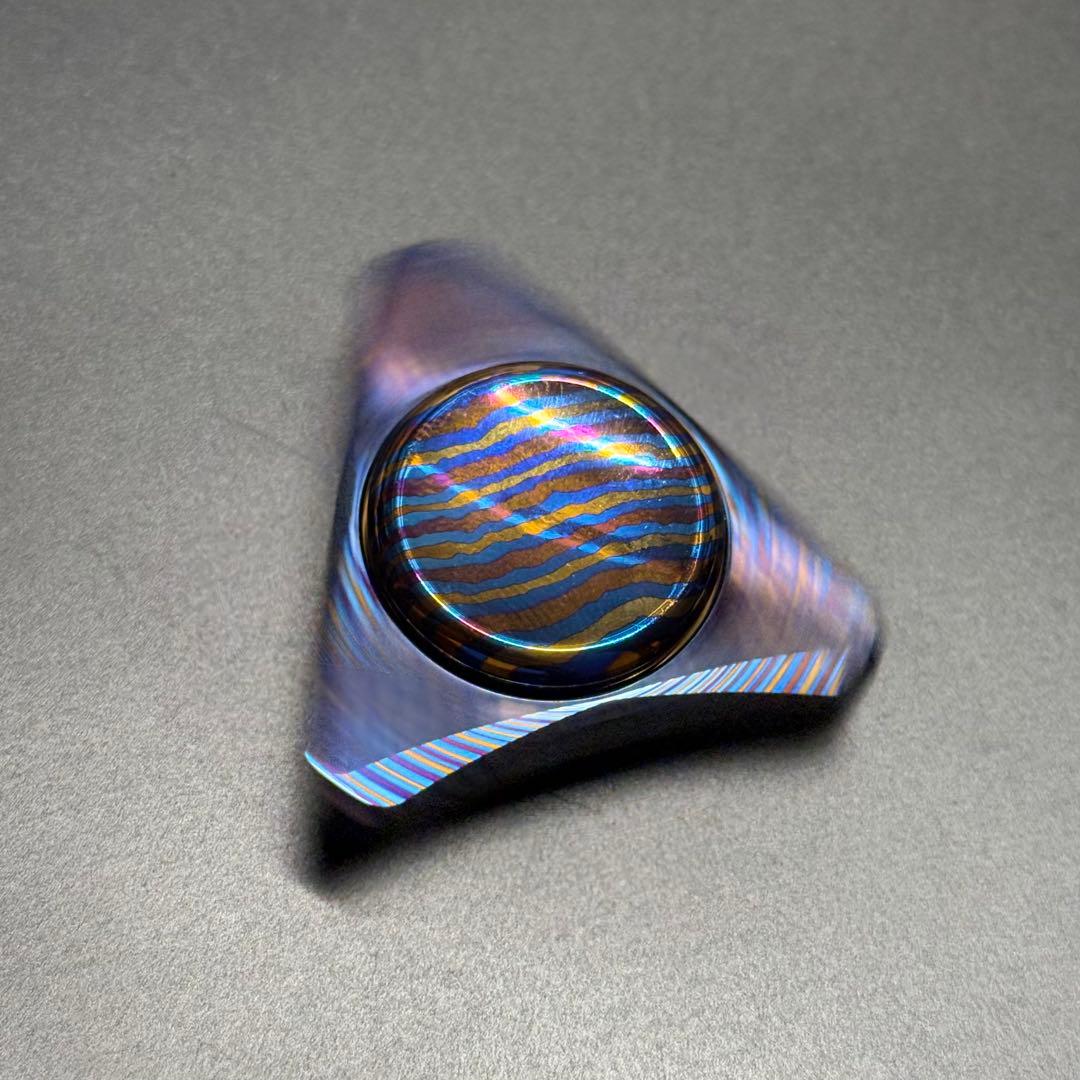 に*ん様 「正規品」Fz ハンドスピナー　フィジェットトイ　EDC MoKuTi