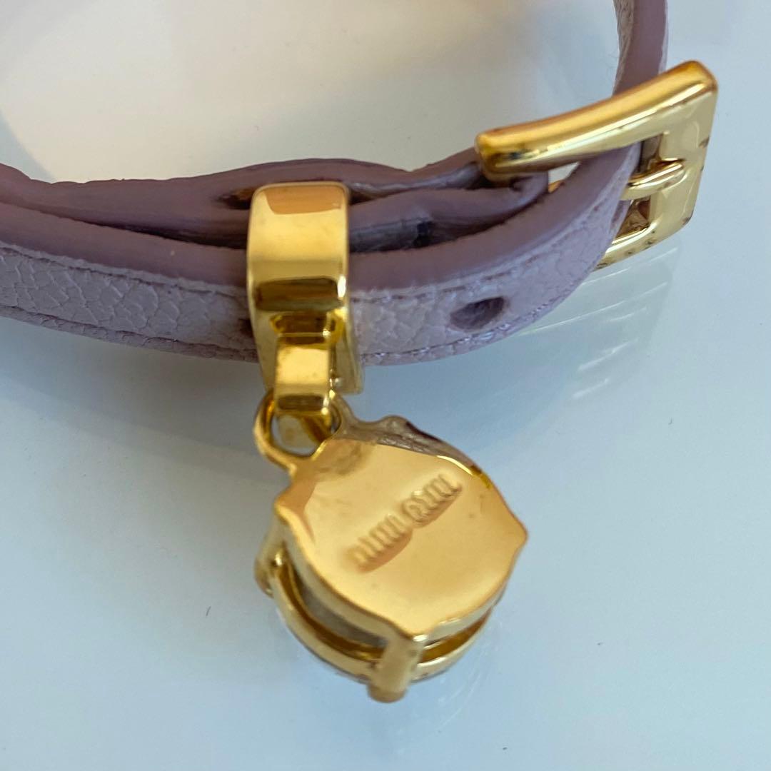 ミュウミュウ　miumiu マドラスレザーブレスレット　ピンク