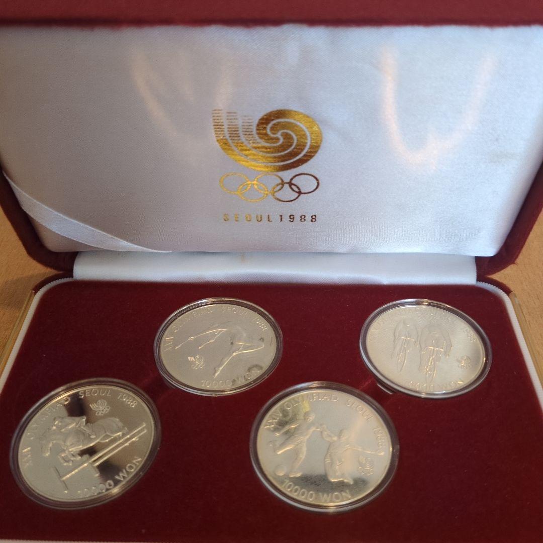 1988年ソウルオリンピック記念硬貨セット10000ウォン×４枚