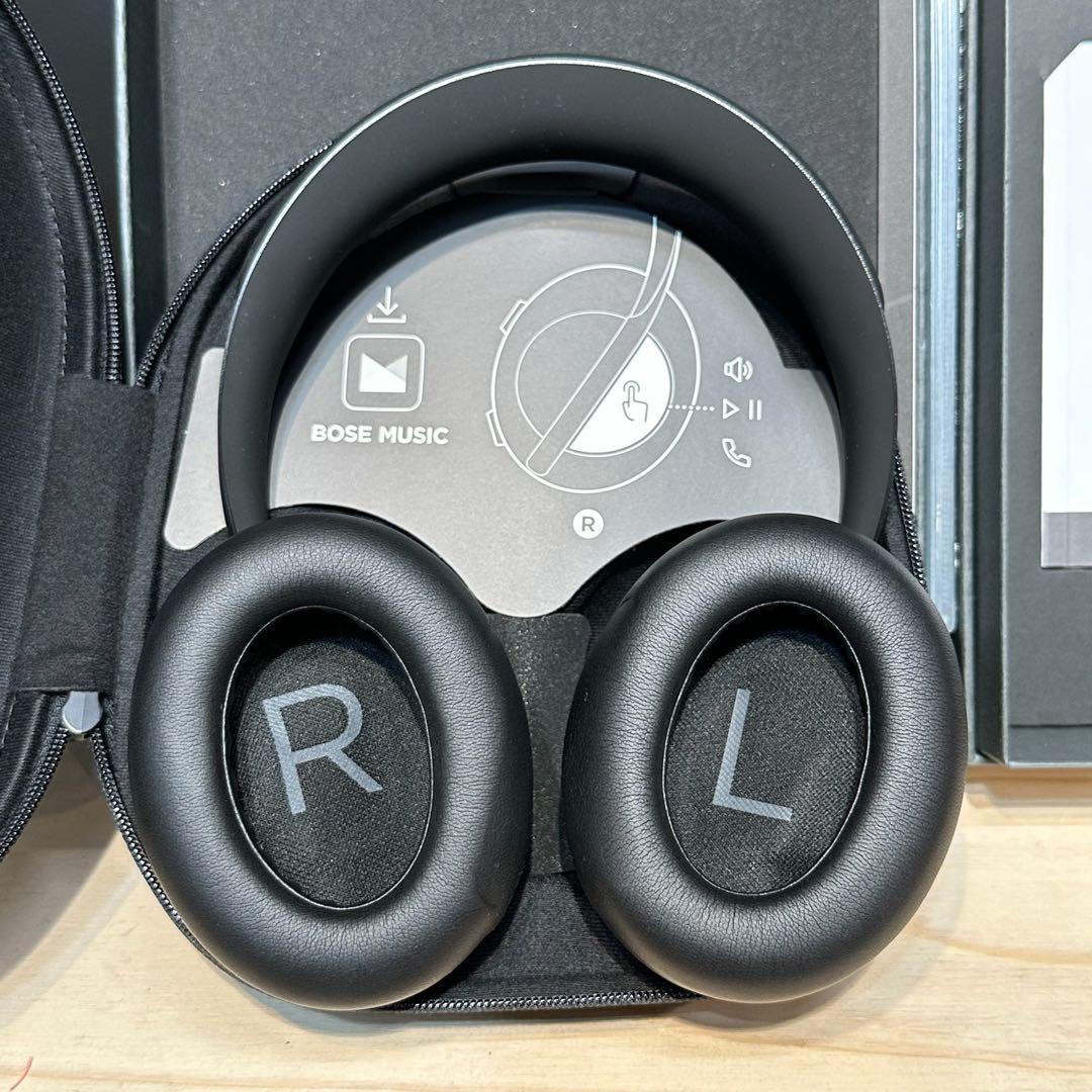 新品未使用 オーデマピゲ ノイズキャンセリング　ボーズ　ヘッドフォン Bose