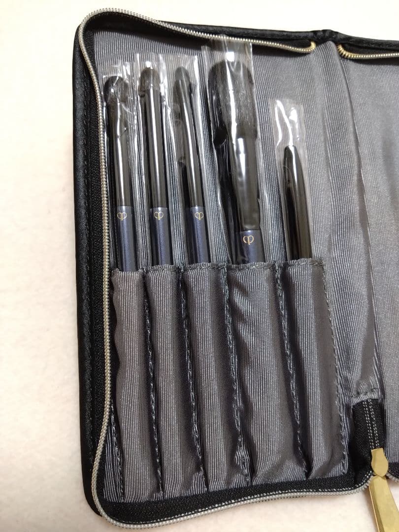 【新品】クレ・ド・ポーボーテ パンソーマキアージュ〈ブラシセット〉