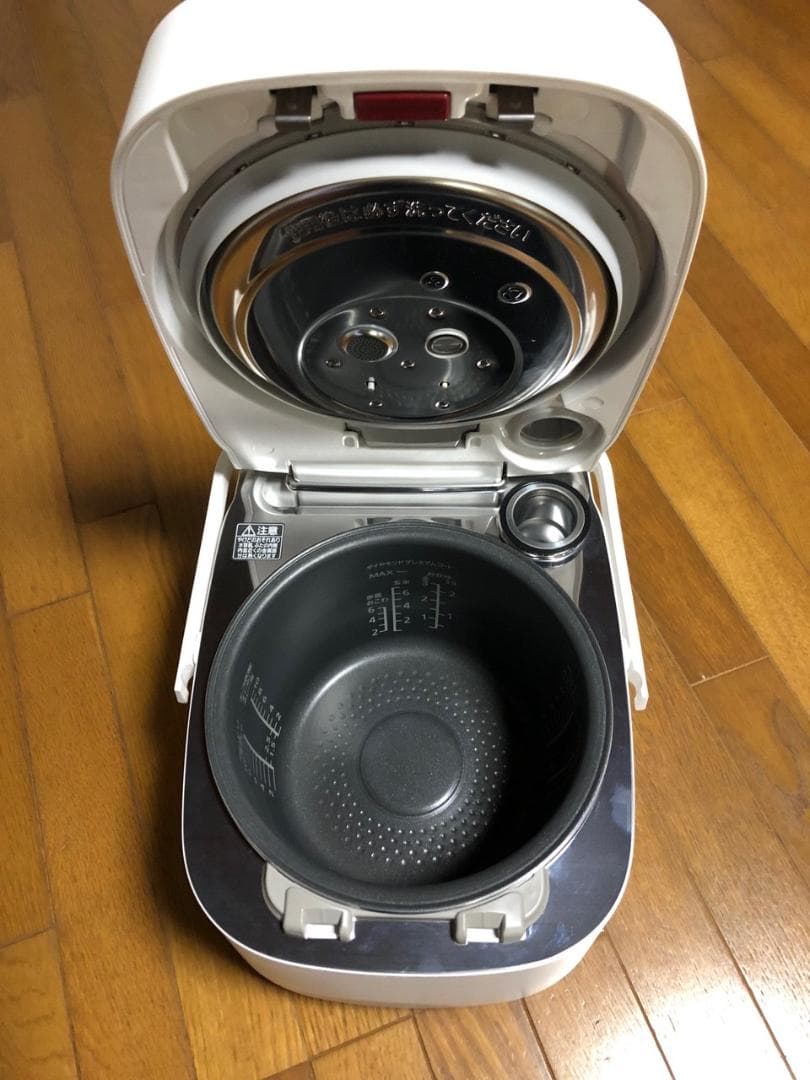 Panasonic 炊飯器　SR-VSX181 ホワイト