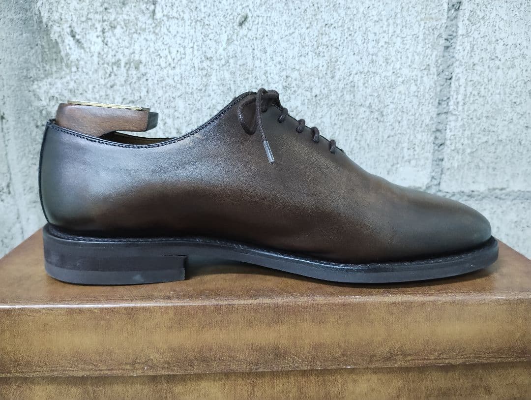 【R様】バーウィック　ホールカット　ブラウン