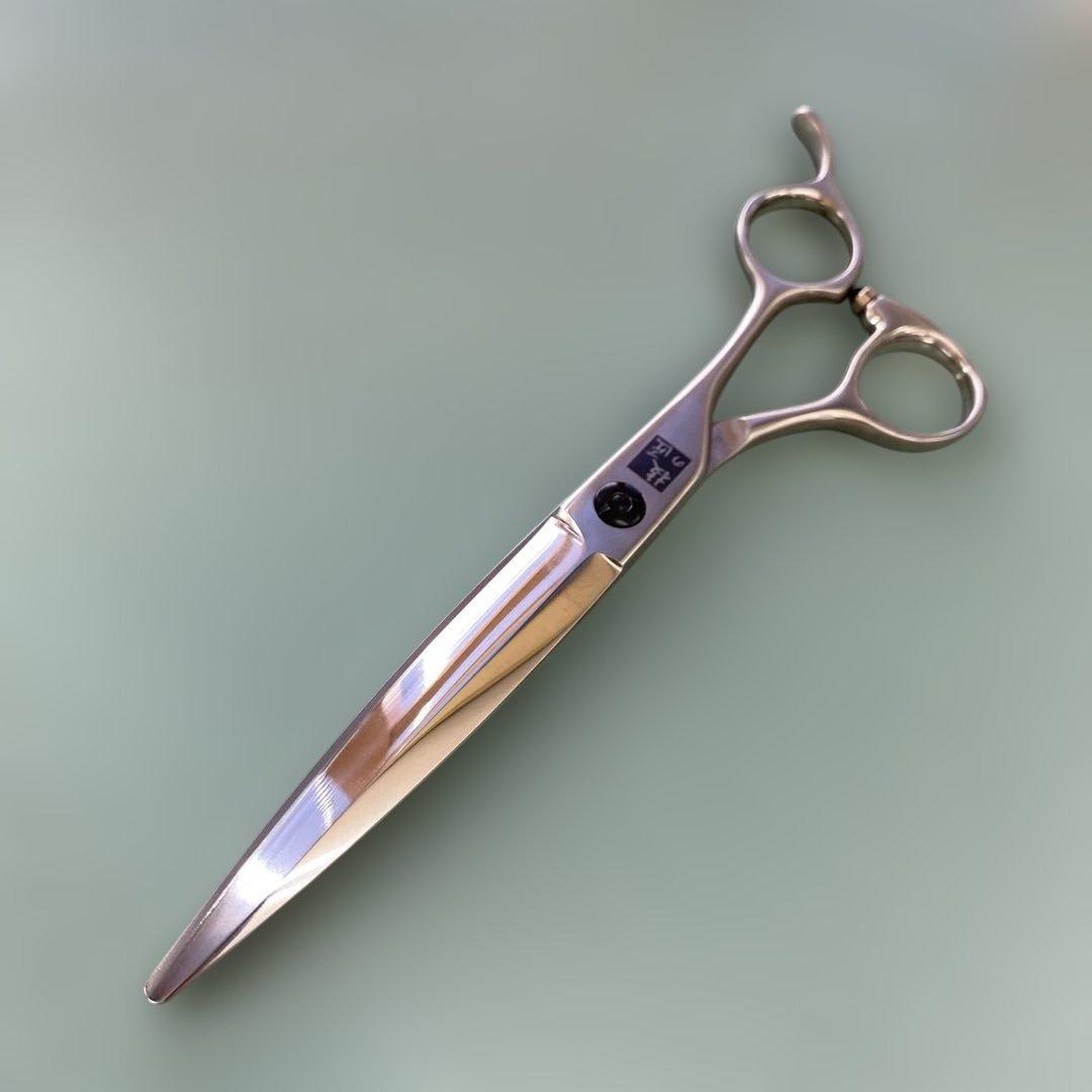 仕上がりを格上げする、匠の7インチ剣刄シザー パワフルな切れ! 新品