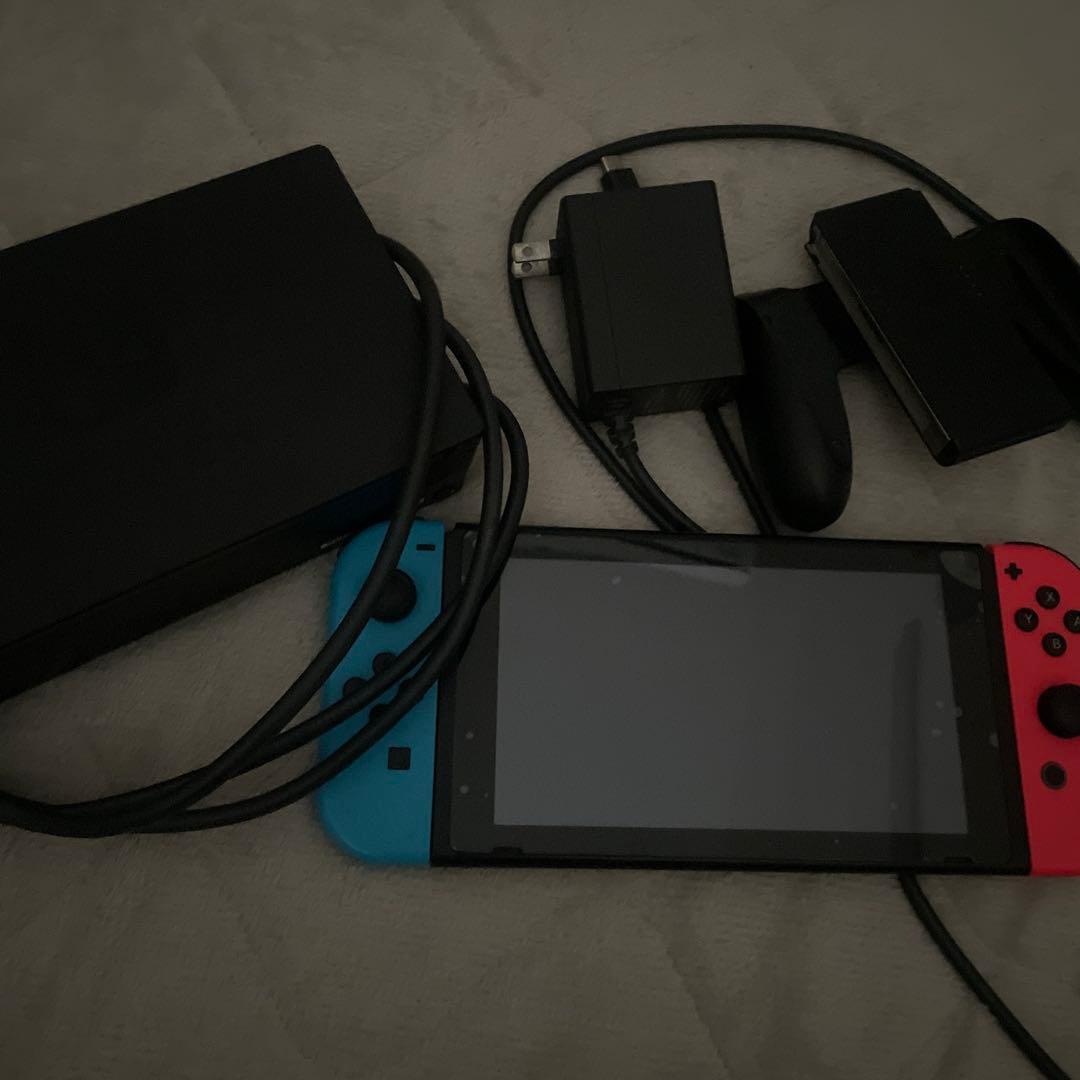 Nintendo Switch 本体 青と赤 充電器付き