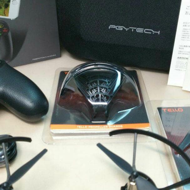 ドローン DJI Tello 送信機セット & 専用ケース・付属品付き