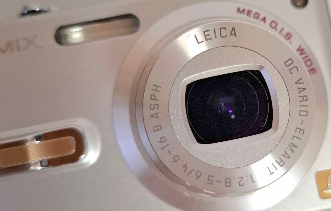 [美品] パナソニック LUMIX DMC-FX50 コンテジ