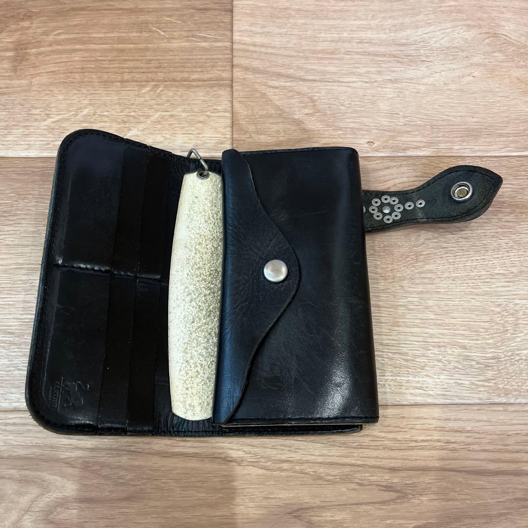 アルズニ　ALZUNI長財布