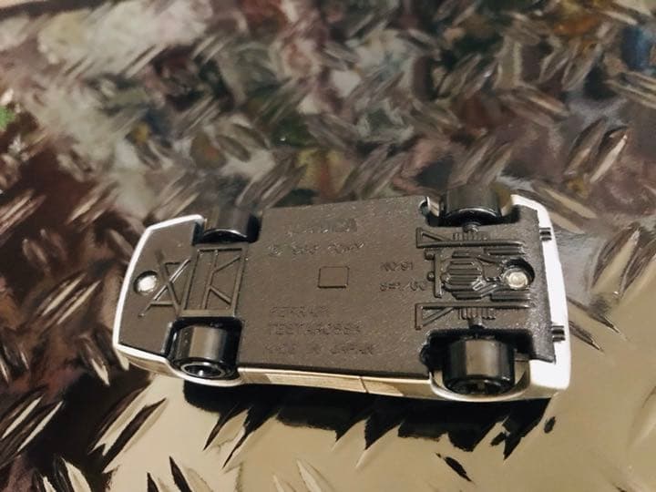 トミカ　テスタロッサ