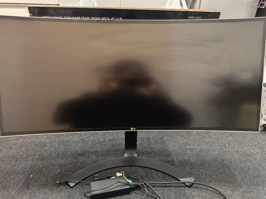 LG ウルトラワイドモニター　34UC88-B