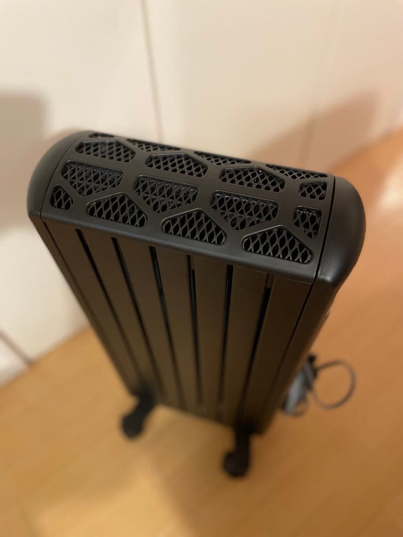 美品デロンギ 【ゼロ風暖房】マルチダイナミックヒーター 黒MDH09-PB