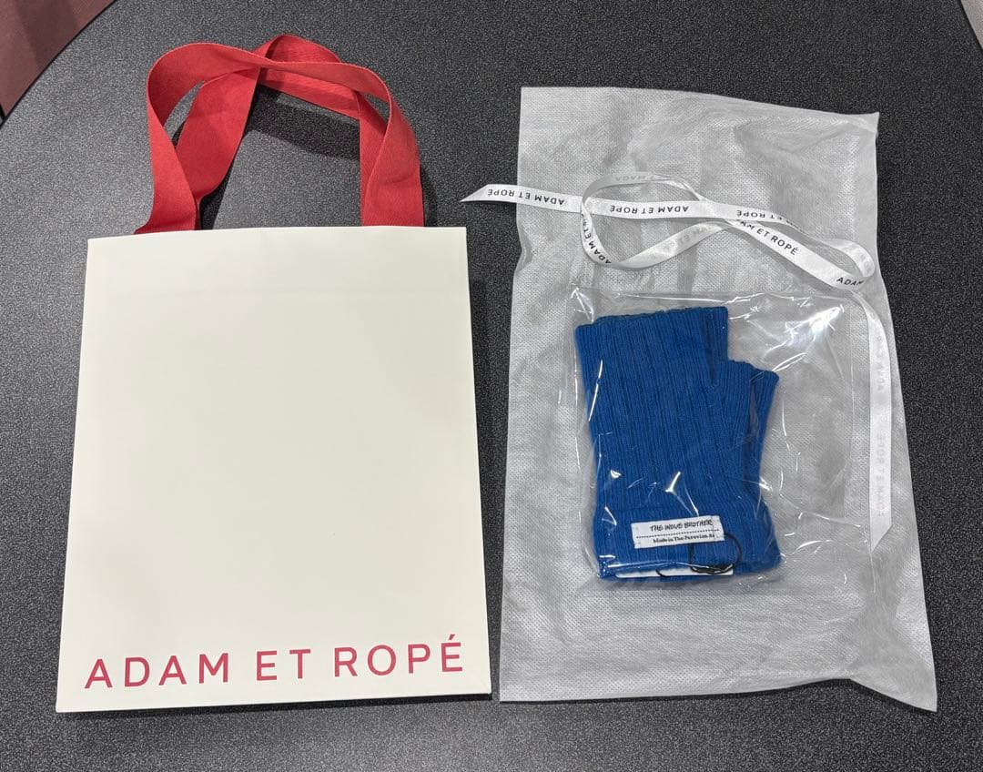 ADAM ET ROPÉ 青 指なし手袋