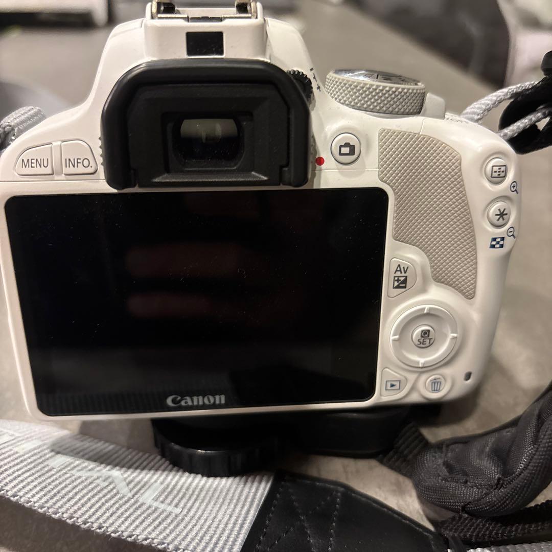 Canon EOS Kiss X7 デジタル一眼レフ