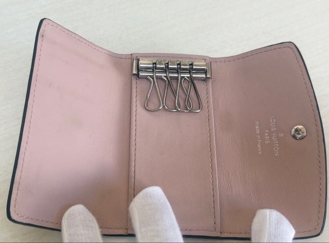 【うゆ】ルイヴィトン　マヒナ　4連キーケース　ピンク