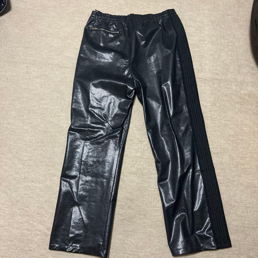 needles レザーパンツ