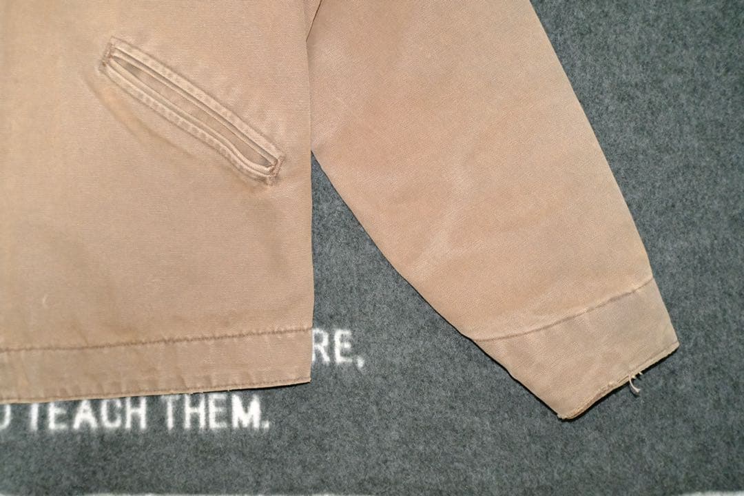 【最終価額】カーハート デトロイトジャケット J43 CHT M