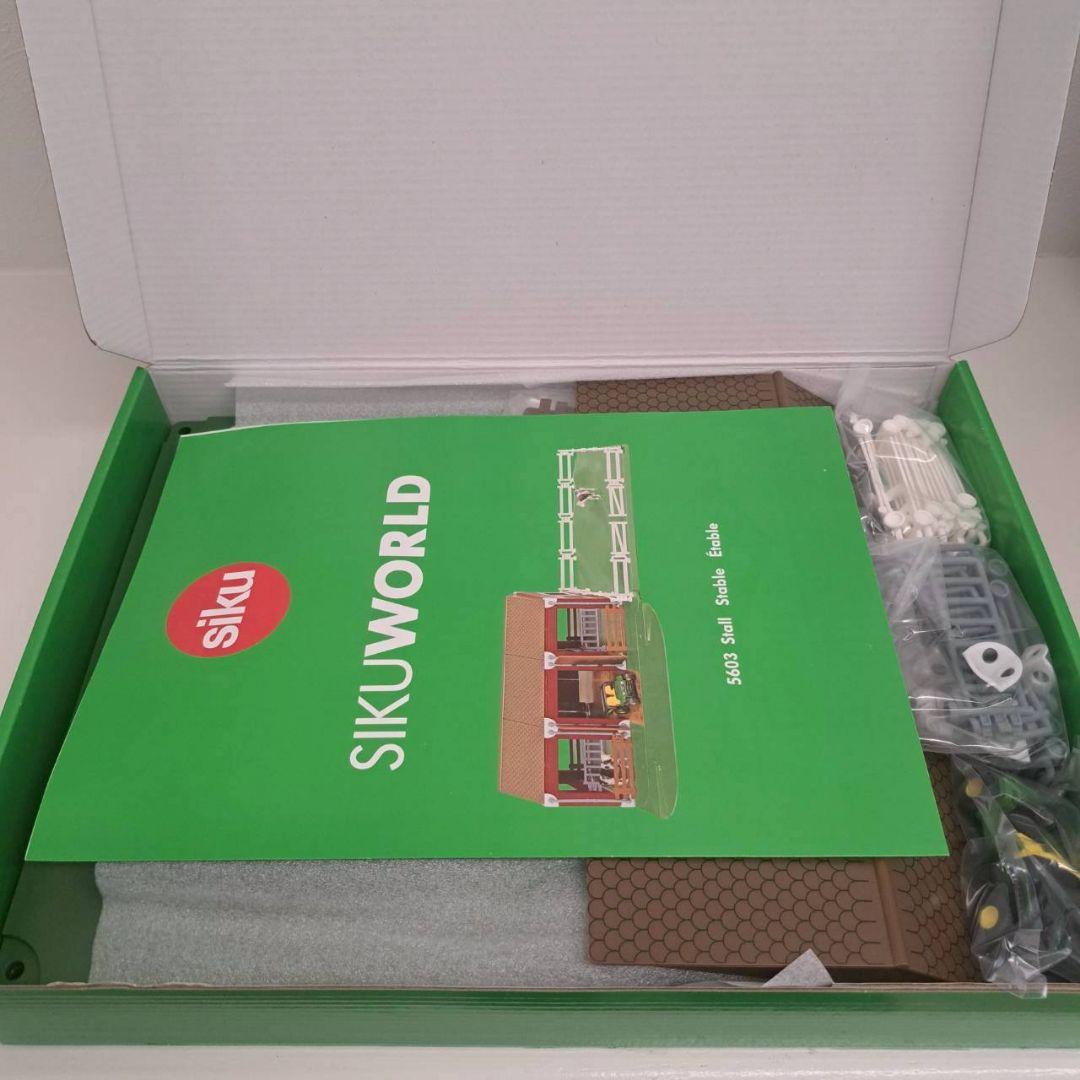 SIKU WORLD ジクワールド 5603 農場　ボーネルンド　ミニカー　動物