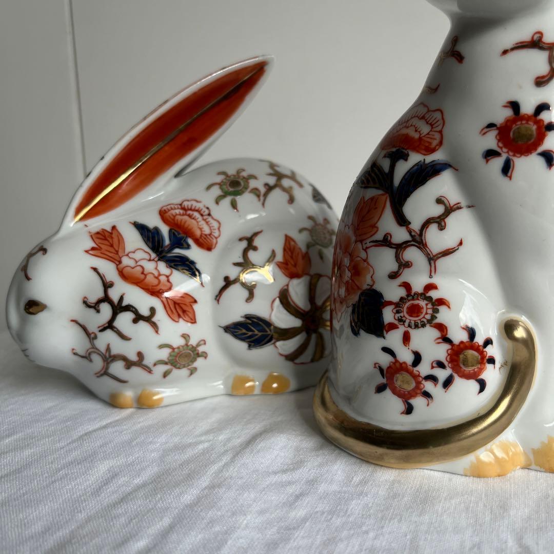 まみ　伊万里　磁器製　ねこ　置物　猫　縁起物　座り猫　陶磁器