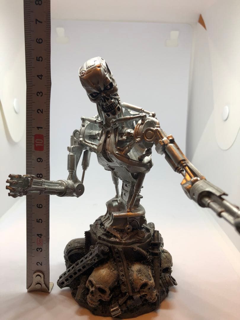 ターミネーター4 ミニバストT-RIP 単品　箱無し　シリアルナンバー1092