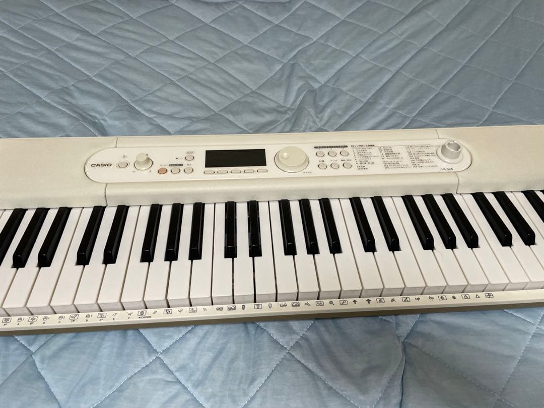 鍵盤楽器 CASIO LK-526
