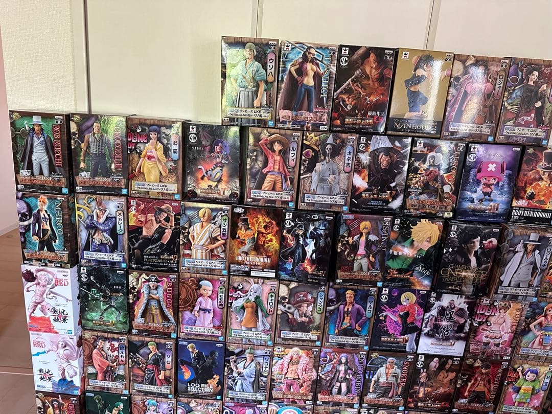 ワンピースフィギュア引退品90個まとめ売り