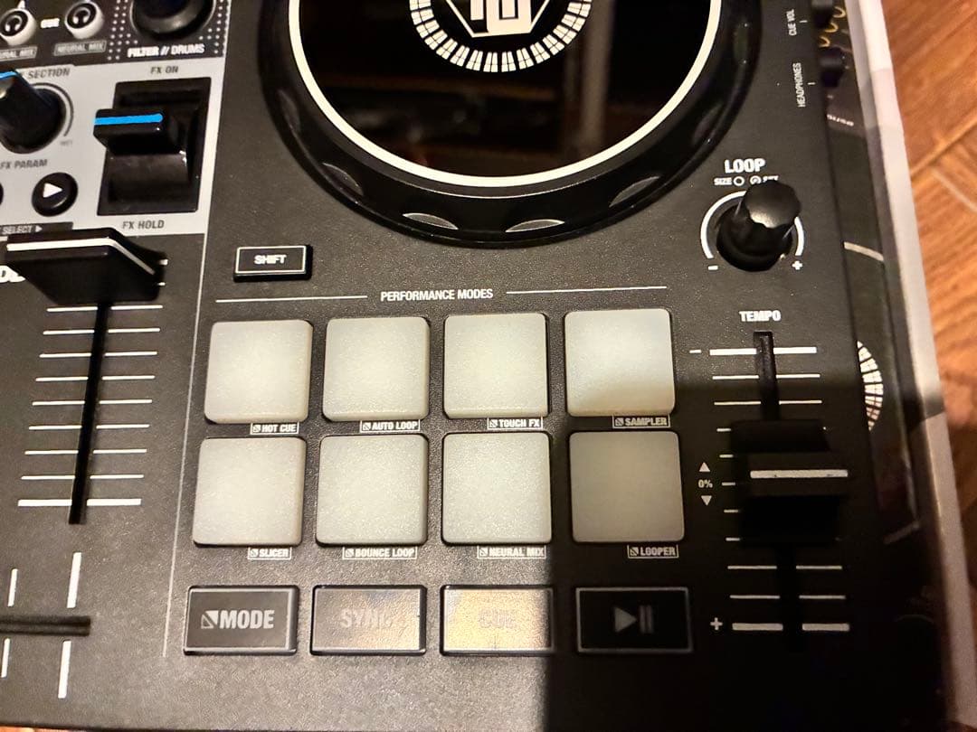 DJ機材 reloop BUDDY