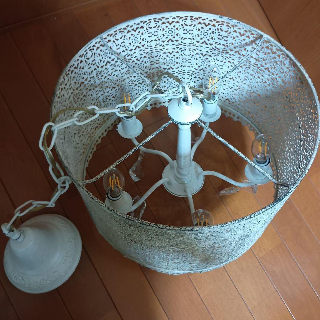 スチールシェード　シャンデリア　シャビーホワイト　5灯 LED電球付　モロッカン