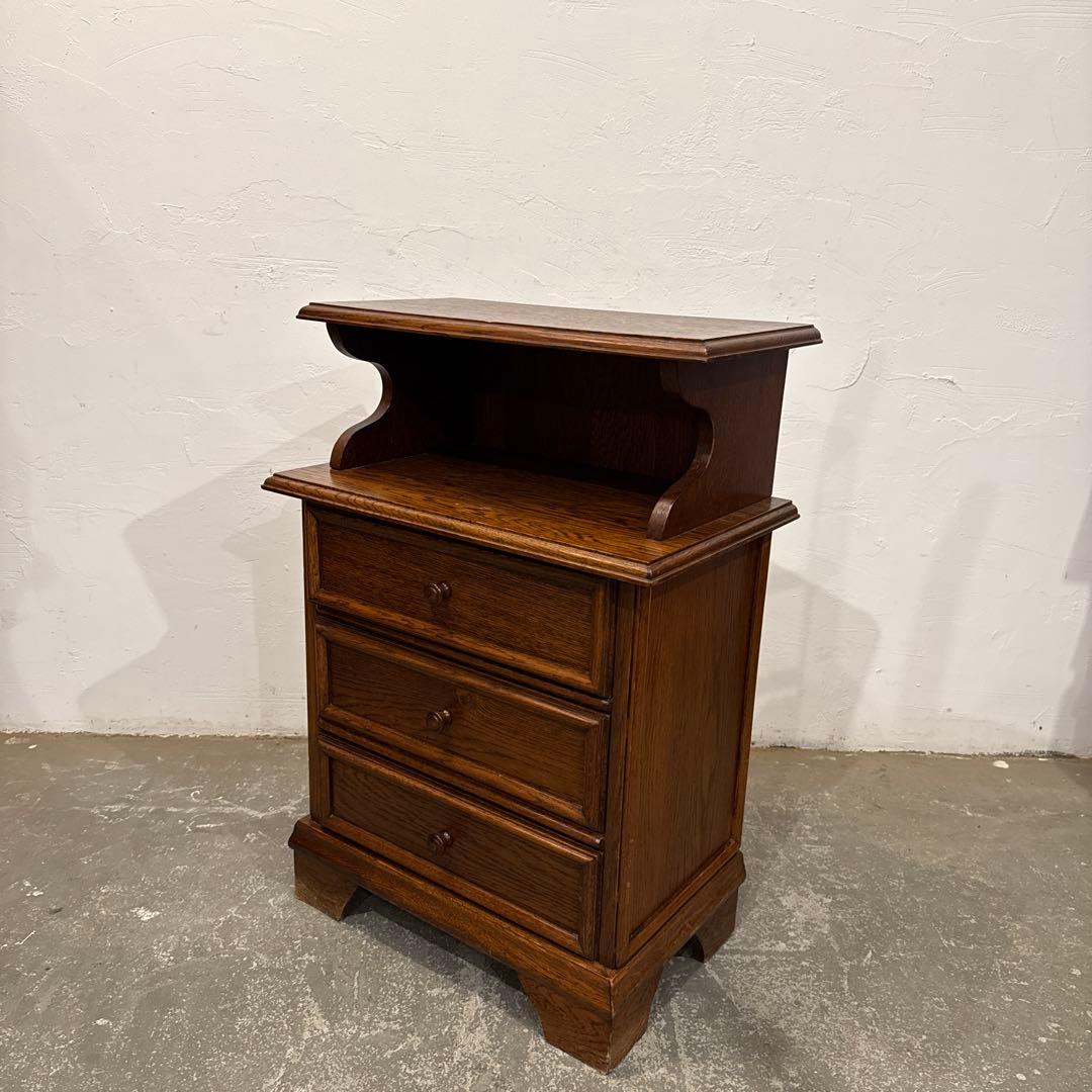 ビンテージ　木製サイドテーブル　3段チェスト　ベッドサイドテーブル